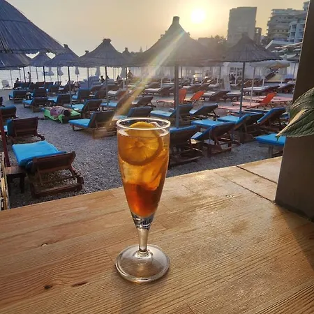 Amelie's & * Sarandë