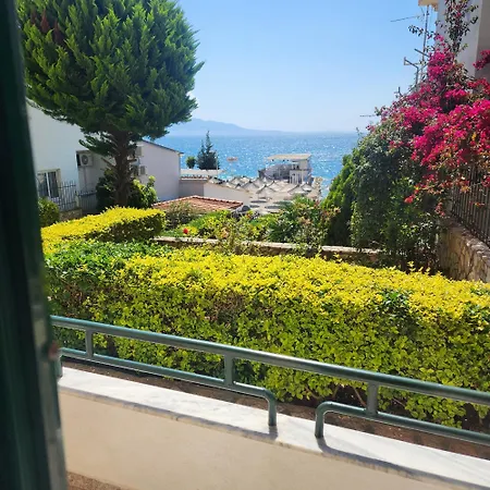 Amelie's & Otel Saranda